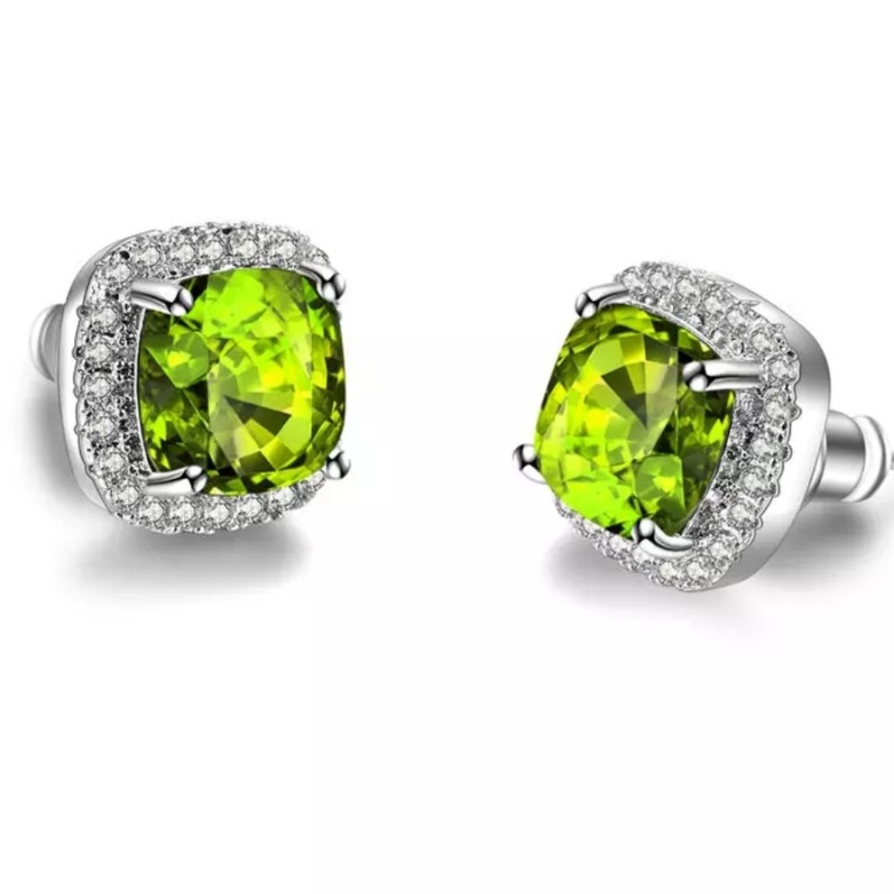 💋❤️NEW Green stud earrings 🌿🏖